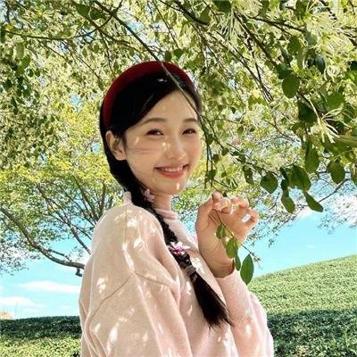 三小一家人